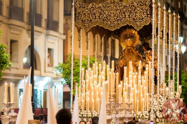 Adelanto horario y recuperación del puesto en el Domingo de Ramos